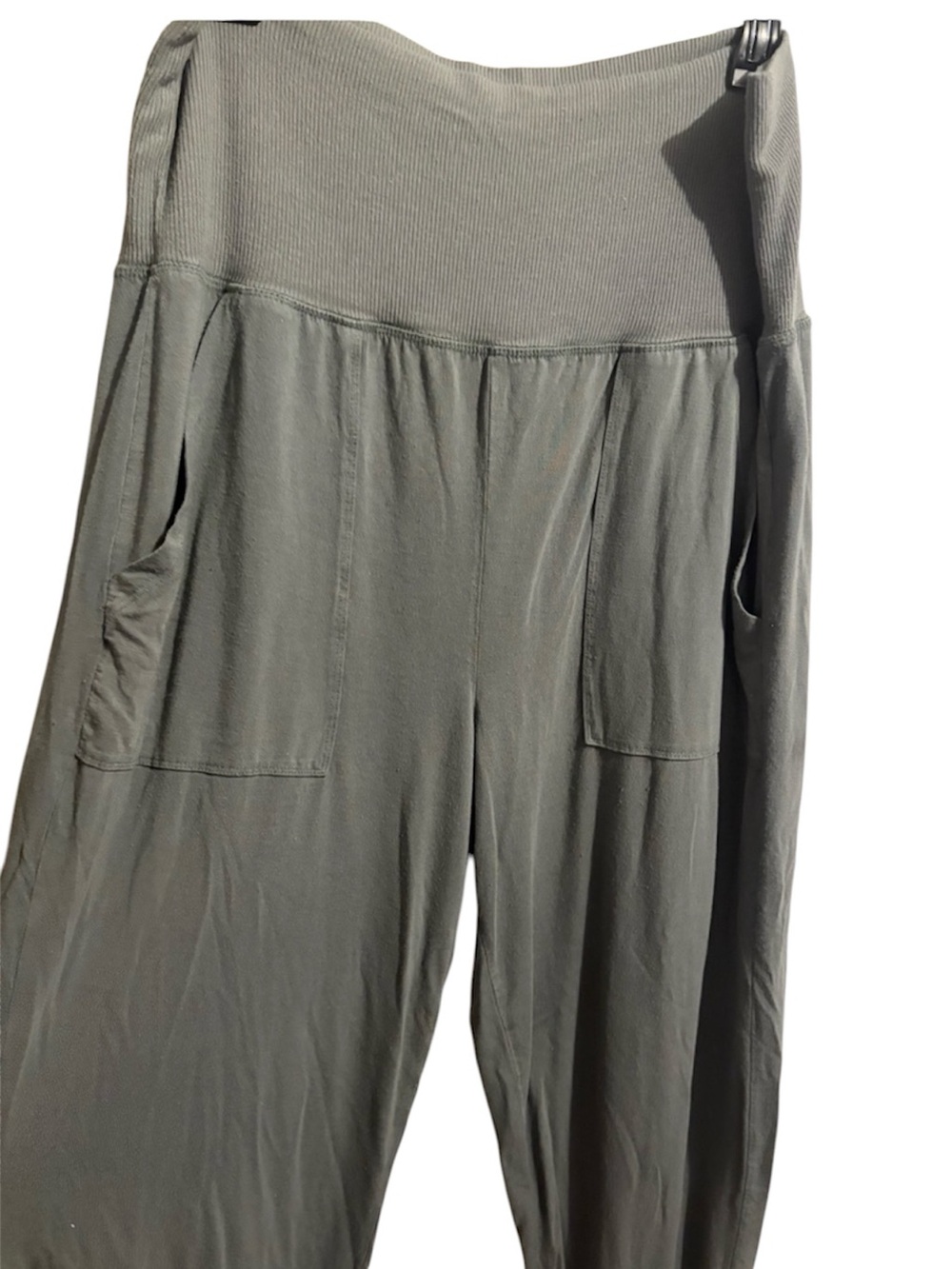 aerie Olive Green Joggers - Picture 3 of 5
